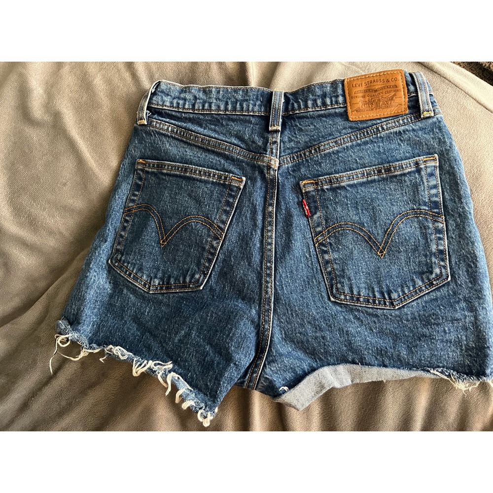 Levis Premium Ribcage Shorts Womens 28 Medium Wash High Rise Denim Cut Offs